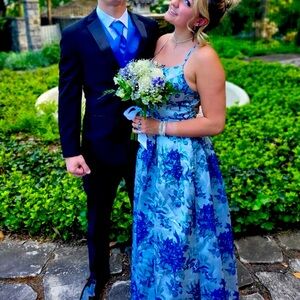 PROM DRESS FOR SALE!!